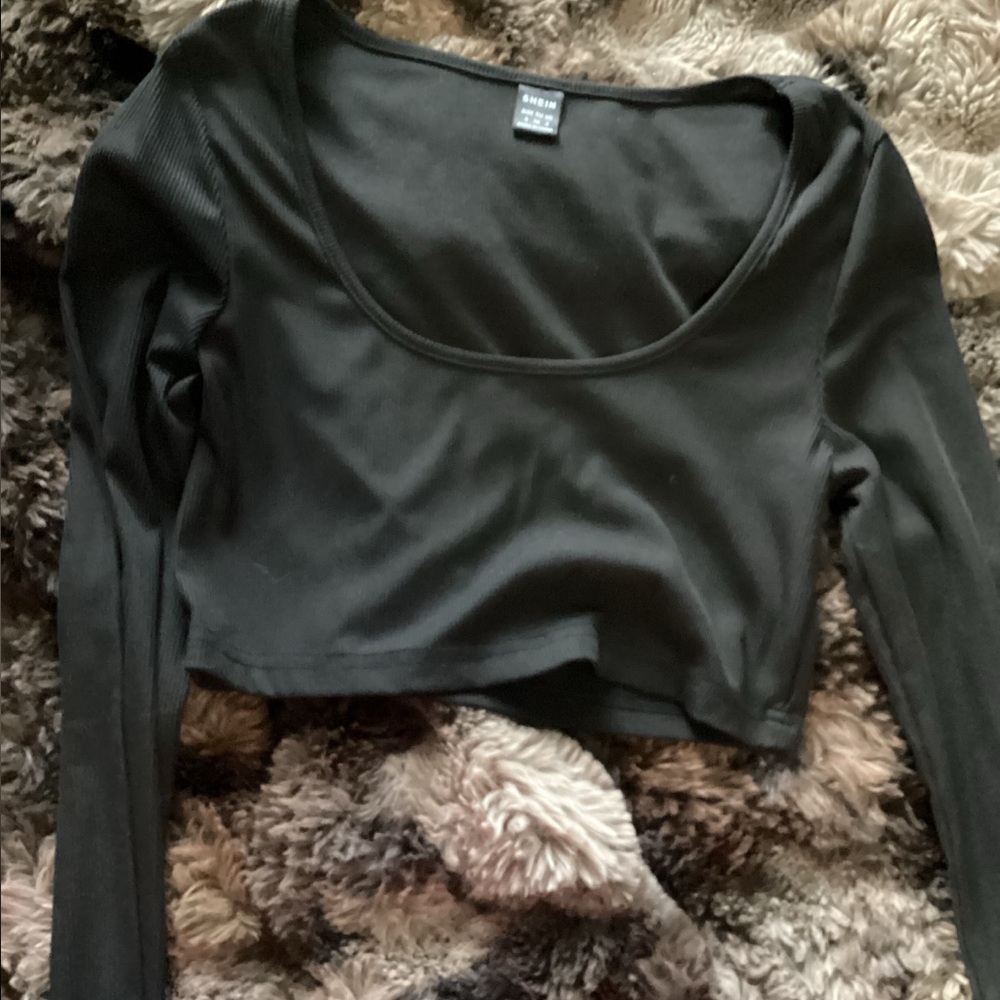 Bershka Black Long-Sleeve Scoop Neck Crop Top